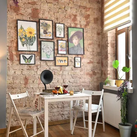 Historical Wooden Style Ac In Beyoglu Galata