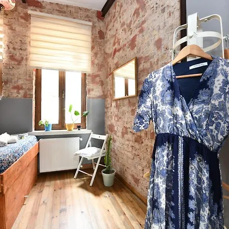 Historical Wooden Style Ac In Beyoglu Galata *